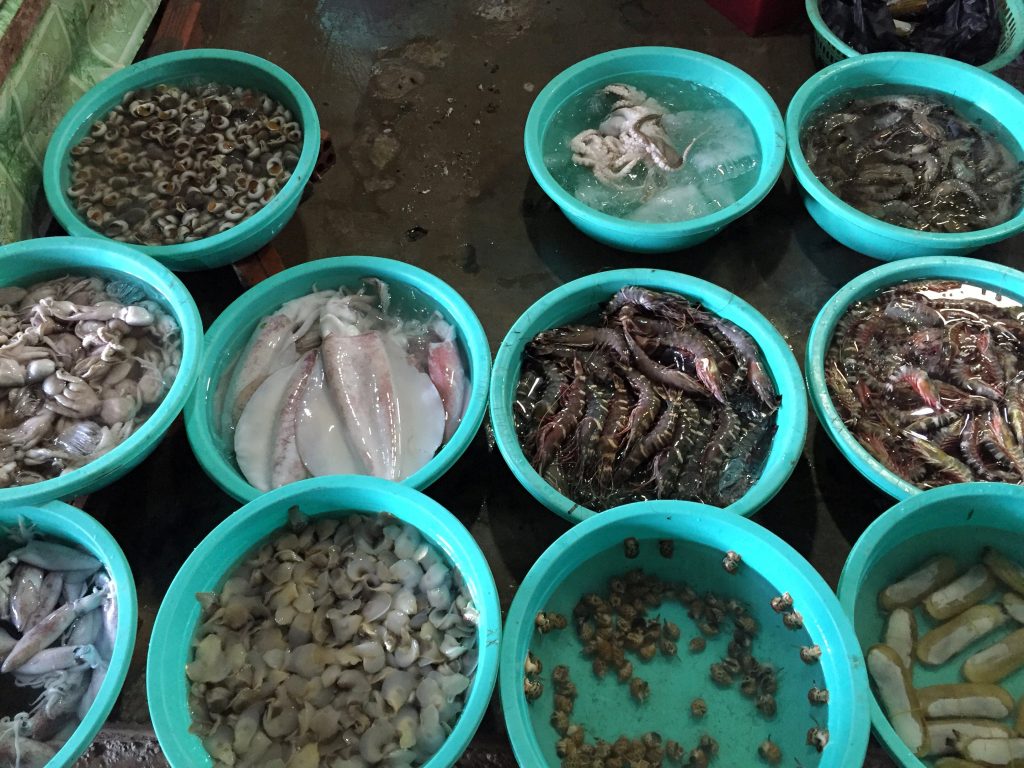 cangio-seafood-market-vietnam-thebroadlife_mini
