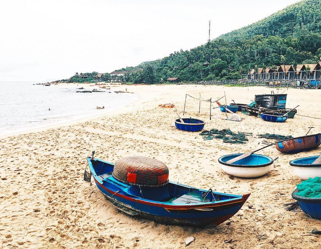 boat-xepbeach-quynhon-ghenhrang-binhdinh-thebroadlife-travel-vietnam