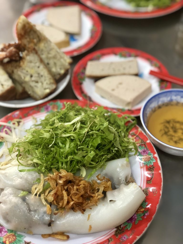 Banh Cuon Hai Nam - The Broad Life reviews Saigon Food