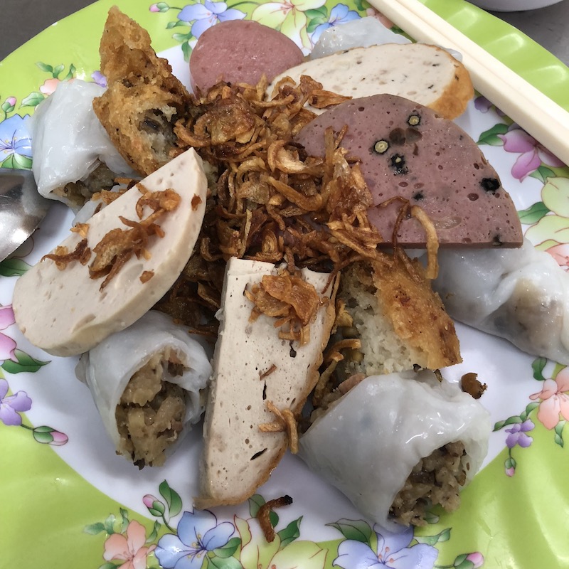 Bánh Cuốn Chả Bò, saigon food, vietnamese cuisine