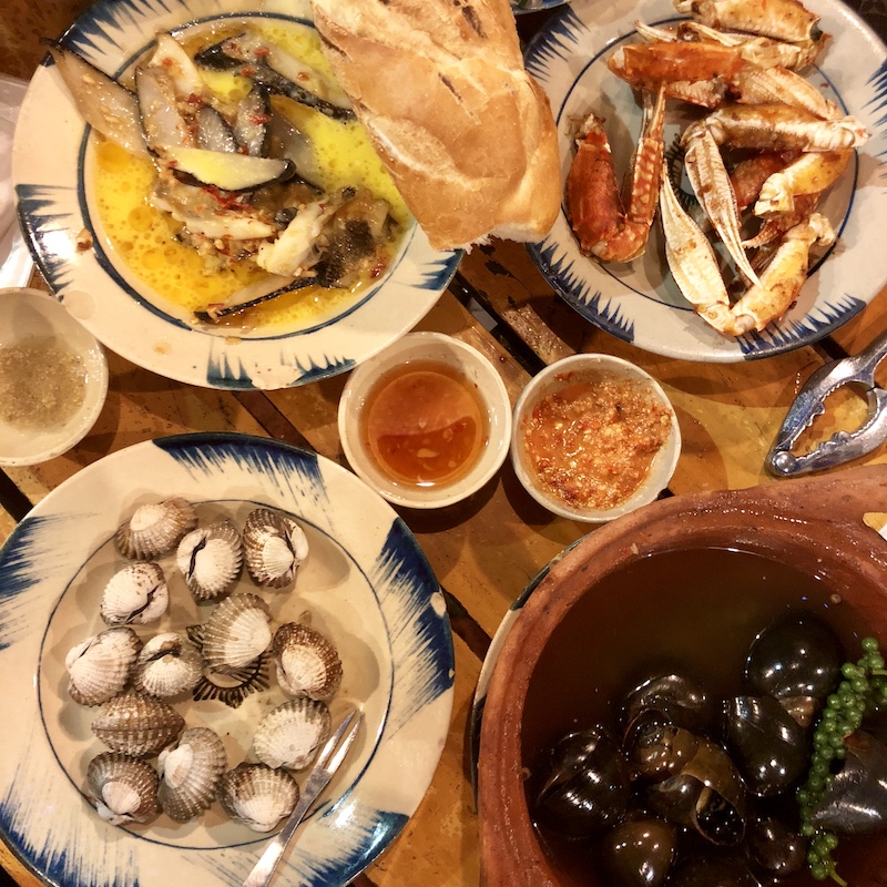 Ốc 2 Chị Em, Oc, Saigon food, Vietnamese cuisine