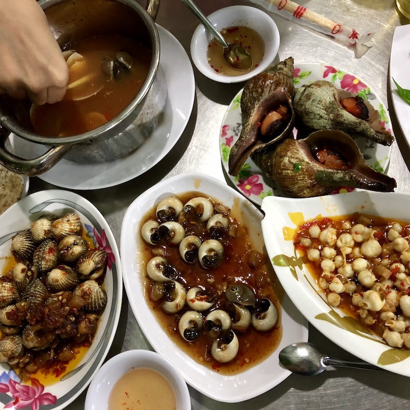 Ốc Đào, Oc, Saigon food, Vietnamese cuisine