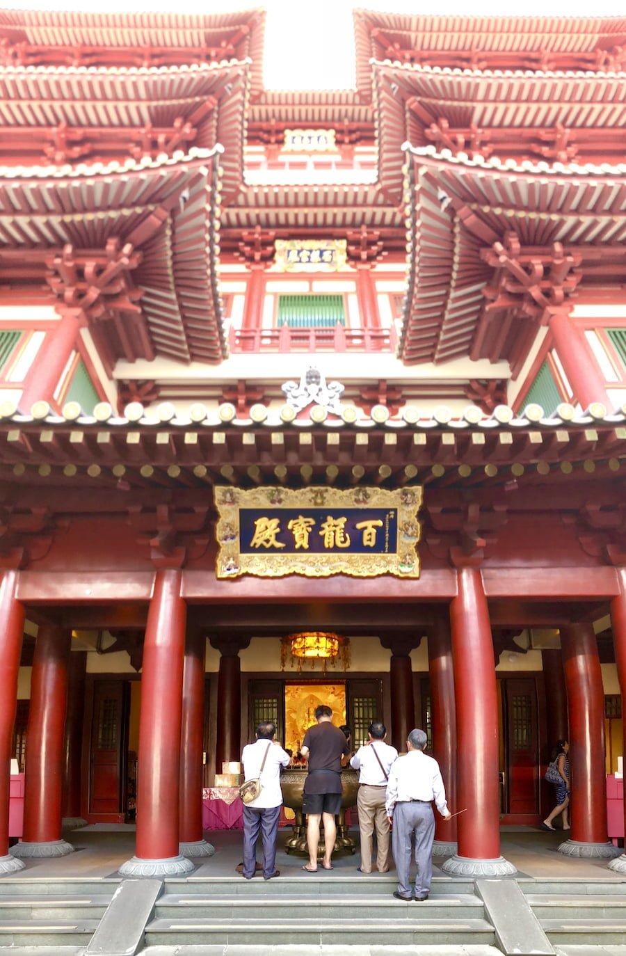 a very interesting buddha tooth relic temple and museum