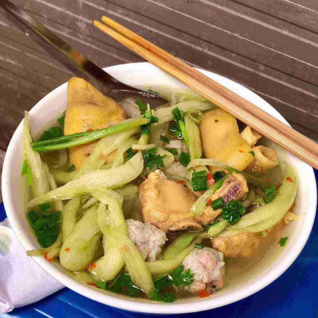 bún dọc mùng, a Hanoi food