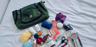 The Broad Life reviews toiletry bag