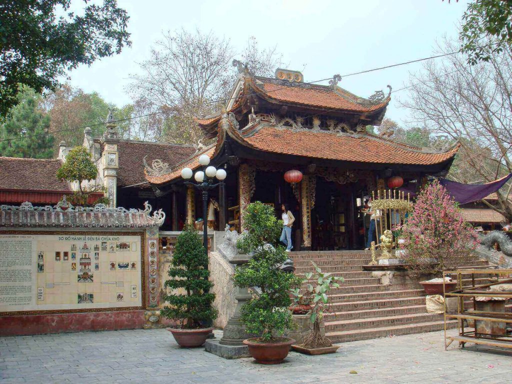 Ba Chua Kho Temple, one of the most well-known temples in Vietnam