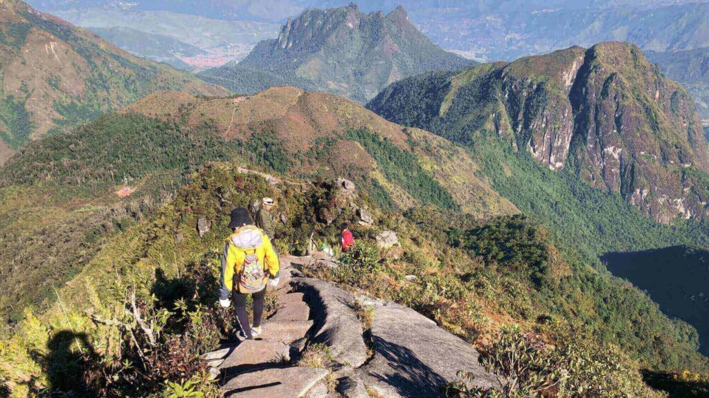 Bach Moc Luong Tu mountain is challenging for trekking beginners