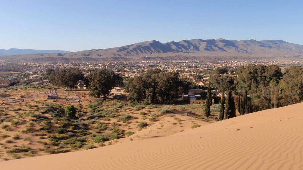 sahara atlas with desert scene