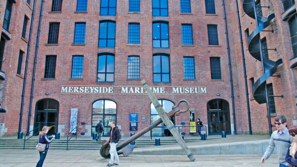 merseyside maritime museum in liverpool