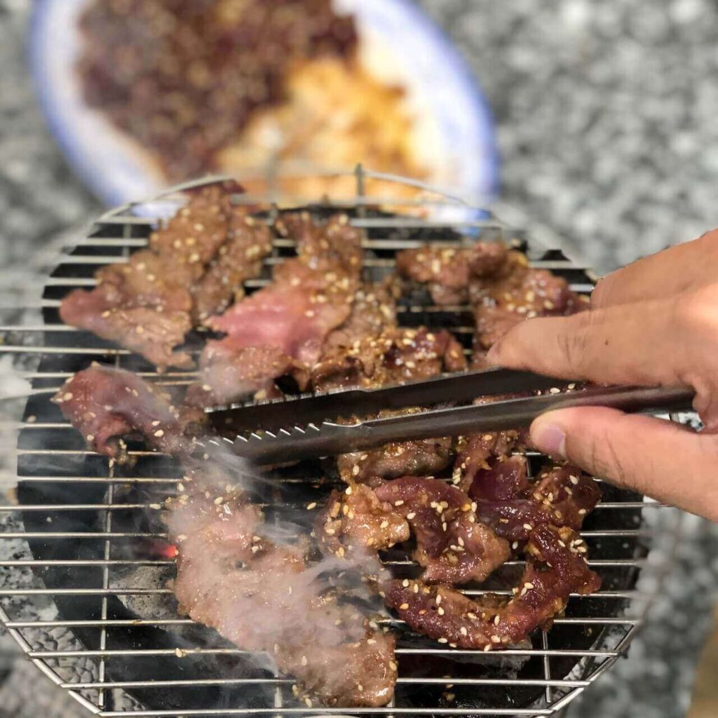 grilled beef at Quan Oc 33 restaurant Hai Ba Trung street