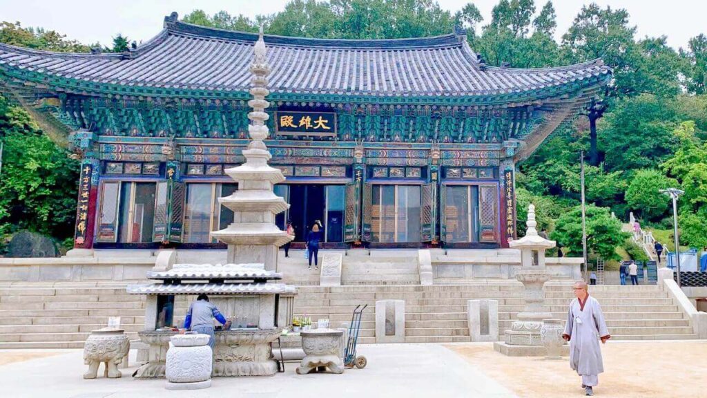 Bongeunsa Temple is one of the top places to visit in Seoul