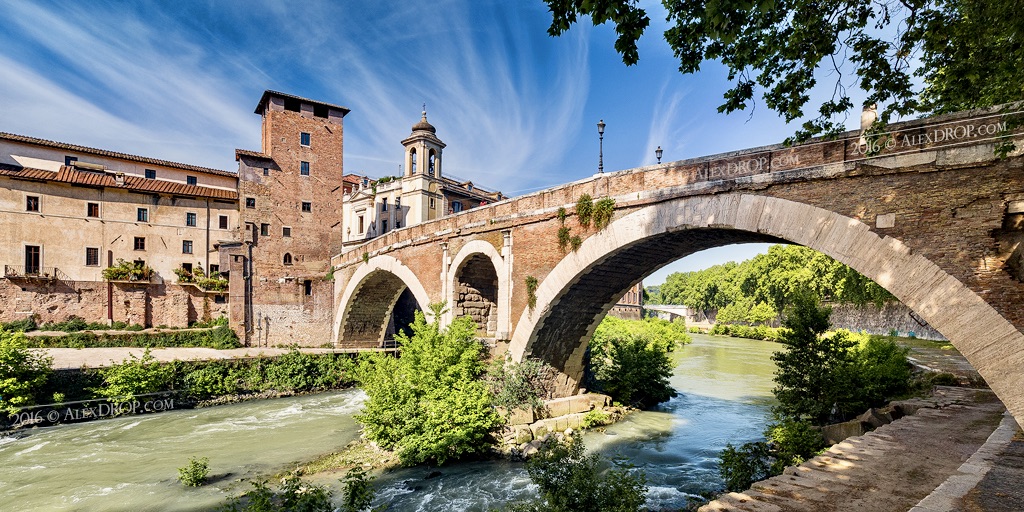 ponte fabricio rome italia