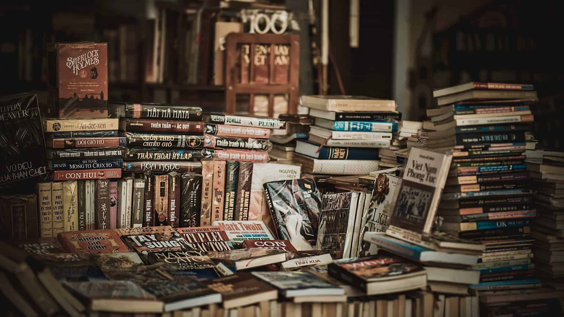 30 Best Travel Books of All Time for Every Wanderers
