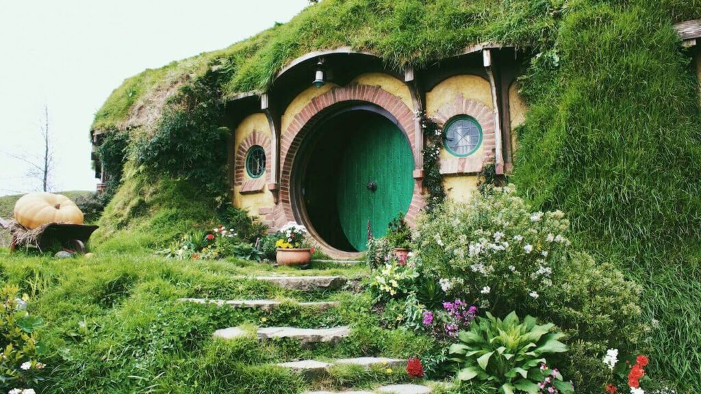 a hobbit house village in New Zealand