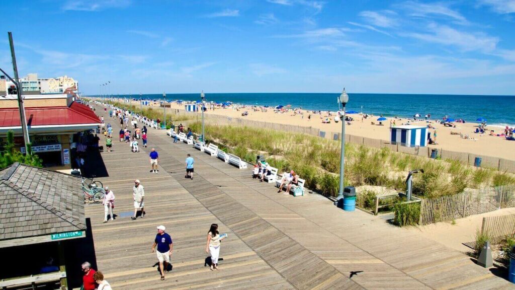 there are fun things to do in Rehoboth Beach boardwalk