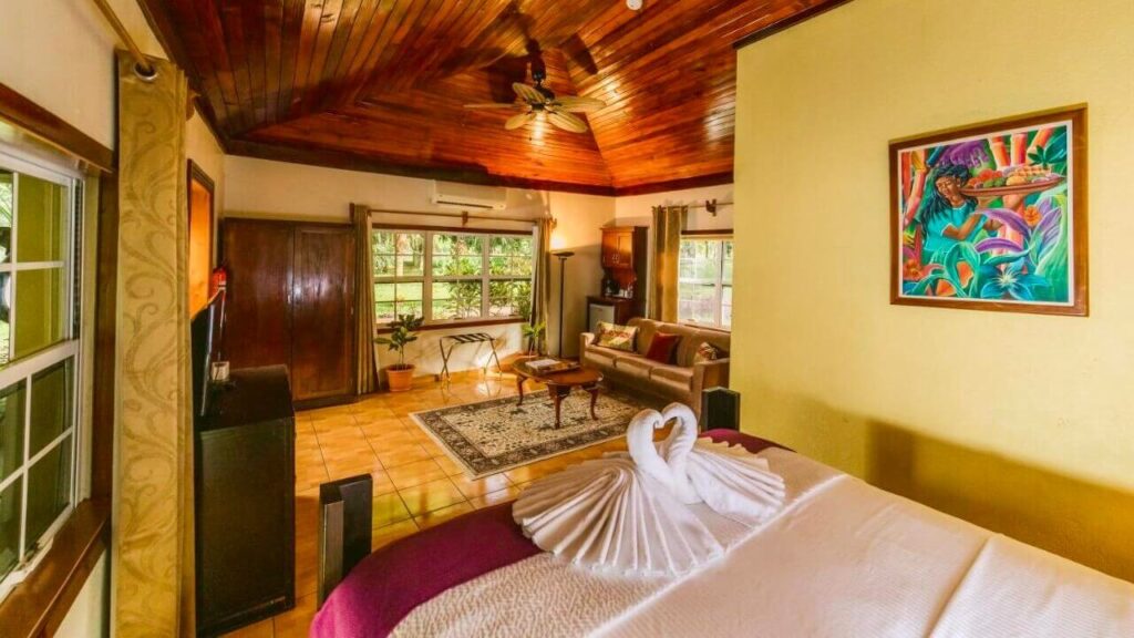 Deluxe Suite at KikiWitz Resort, Belize resorts and hotels