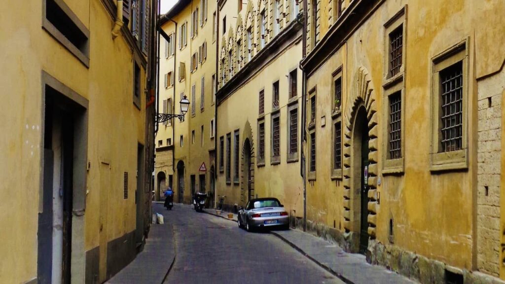 Oltrarno neighborhood is one of the best places to stay when visit Florence