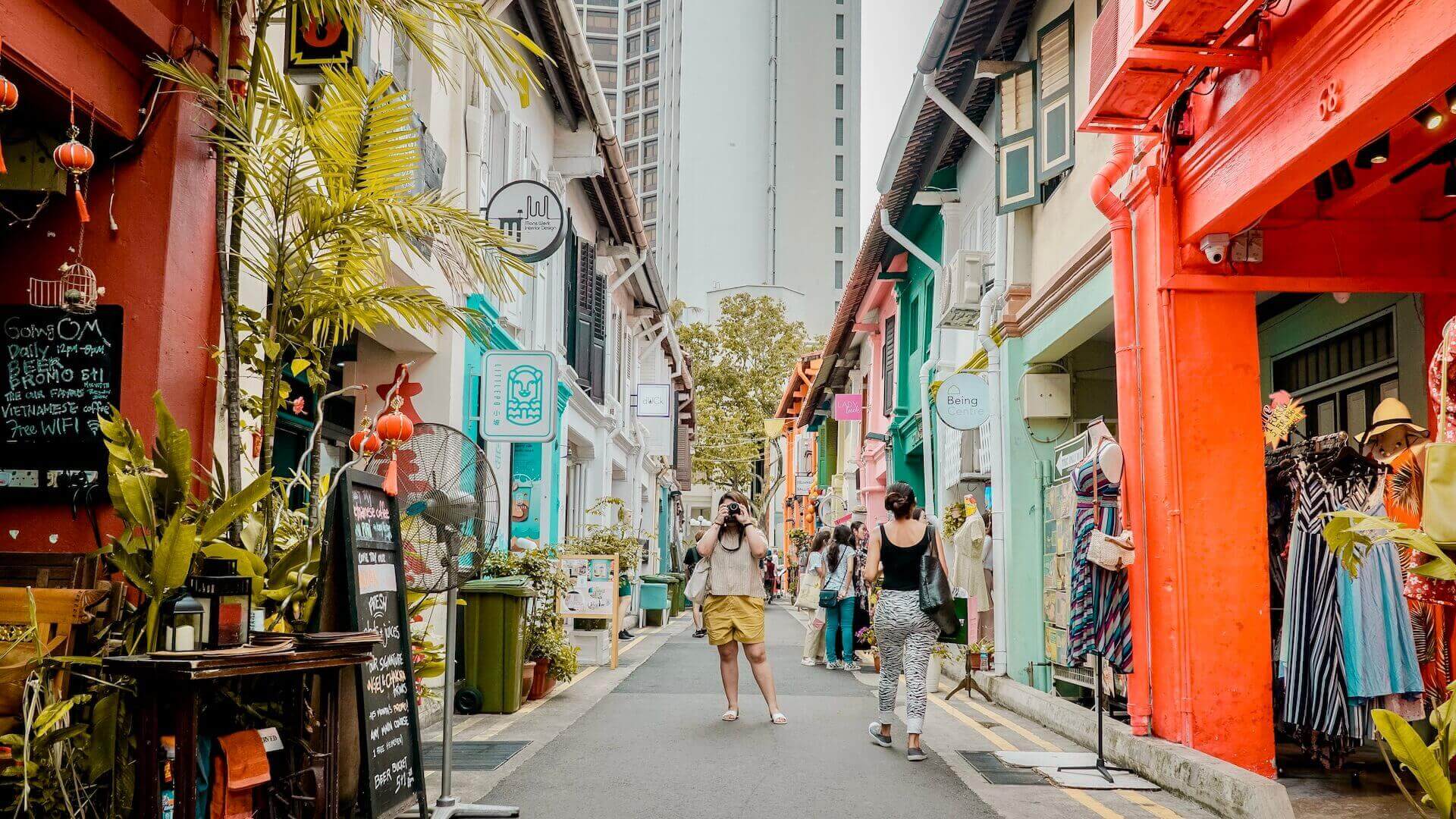 visit Haji Lane in Kampong Glam neighborhood in Singapore 6 days itinerary