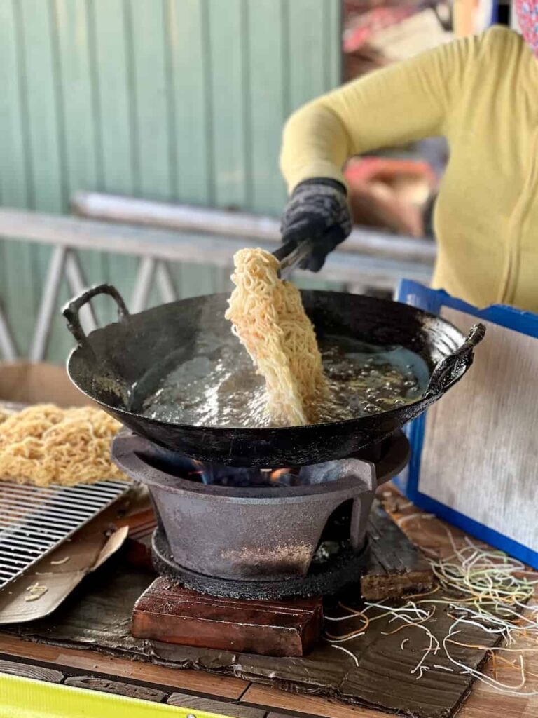 fried rice noodles cake
