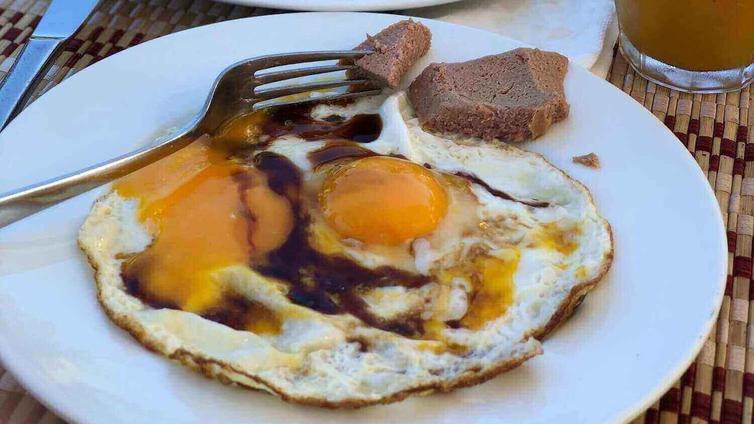 egg breakfast at pandanus resort